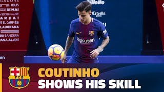 Coutinho touches the ball for the first time as a Barça player [upl. by Droc771]