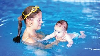 How to Introduce a Baby to Swimming Splashing [upl. by Ashla]