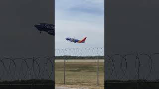 Southwest Airlines Boeing 737 talking off at the indianapolis international airport [upl. by Akirehs]