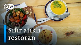 Almanyanın ilk sıfır atıklı vegan restoranı  DW Türkçe [upl. by Peggir]