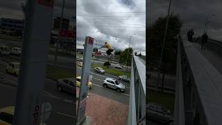 CUANDO DESACTIVAS LA GRAVEDAD parkour bogota [upl. by Waugh638]