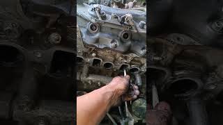 cleaning EGR and intake manifold Toyota Innova maninoywhite cleaningegr toyotainnova [upl. by Mcgruter]