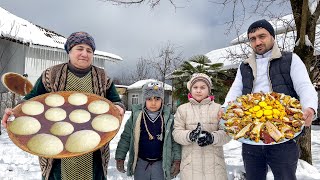 SPRING WITH SNOW IN OUR VILLAGE GRANDMA COOKING POMEGRANATE SAUCE AND TURKEY KEBAB  SAC BREAD [upl. by Ddej]