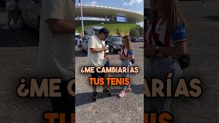 ¡¡BROMA A AFICIONADA DE CHIVAS EN LA FINAL ⚽️🔥Futbol LigaMX Chivas Tigres America Final [upl. by Notlew240]