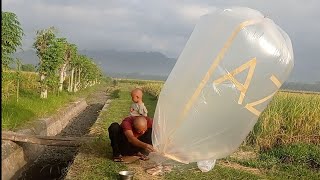 nyobain menerbangkan balon sendiri jam setengah enam pagi [upl. by Kariotta553]