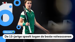 Thijs doet als jongste ooit mee aan groot tennistoernooi [upl. by Enomaj891]