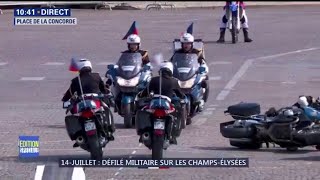 14Juillet deux motards se sont percutés et sont tombés devant la tribune présidentielle [upl. by Orgalim]