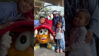 SINGGAH KILANG COKLAT BERYLS factory chocolate foodie kualalumpurtravel malaysia viralvideo [upl. by Edmea371]