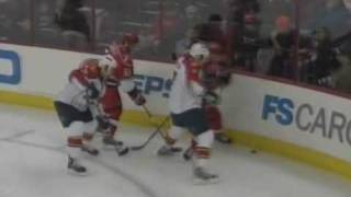 Noah Welch vs Brandon Sutter Dec 18 2008 [upl. by Weisberg]