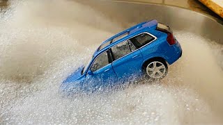 Various Cars Sinking in Foam and getting washed  Olika Bilar Sjunker ner i skumbad [upl. by Danialah]