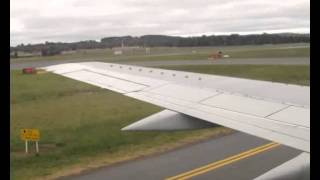 Qantas B737400 Pushback and Safety Demo [upl. by Hardden]