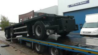 Laden van aanhanger met 30tons rangeersysteem VMT Mover Systems [upl. by Yetta]