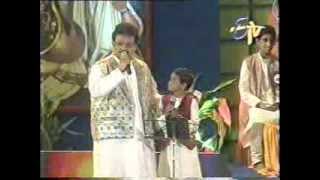 paadutateeyaga grand finals childrens special 1999Emo emo idi song SPB  Pavan Sesha [upl. by Moriarty451]