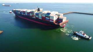 Cargo Ship Docking in Long Beach in 4K [upl. by Artemisia]