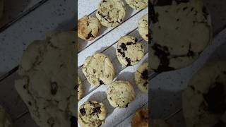 Chocolate chip cookie chocolate chocolatechipcookies cookies cooking [upl. by Jehius878]