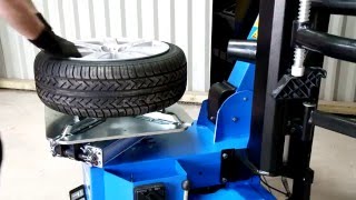 Hofmann Megaplan Megamount 602 Racing Tyre Changer [upl. by Ajroj]