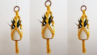 DIY mini PORTA MACETAS de MACRAME paso a pasoDIY Mini Macrame Plant Hanger Tutorial [upl. by Massarelli]