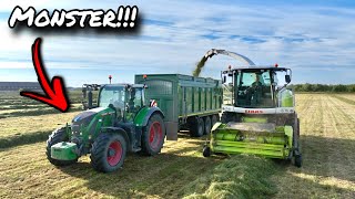 FIRST EVER SILAGE ON THE NEW FARM MONSTER KIT ARRIVES [upl. by Ayirp721]