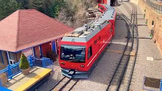 Pikes peak cog railway entering the station [upl. by Arbrab]