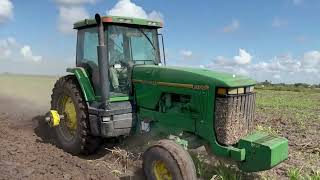 TRACTOR 8100  ARADO 975 JOHN DEERE [upl. by Metzgar]