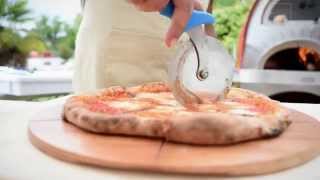 Cuciniamo una pizza Napoli nel forno a legna DUETTO di Alfa Pizza [upl. by Whit]