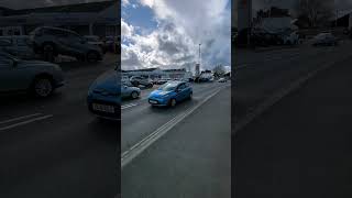 1 Minute Random Traffic Totton England traffic totton england cars vans suv uk suzuki [upl. by Hazlett]