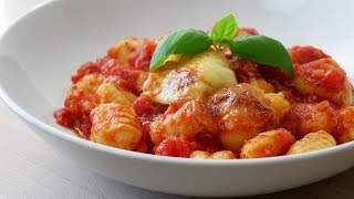 Gnocchi mit Tomatensauce Rezept  Oven Baked Gnocchi with Tomato Sauce  ENG SUBS [upl. by Jesus]