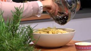 Paradijselijke pastasalade met Calvé Mayonaise [upl. by Lennaj]