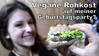 Vegane Rohkost auf einer Party mit Allesessern  geht das gut 🍔 Raw Future privat [upl. by Brottman]