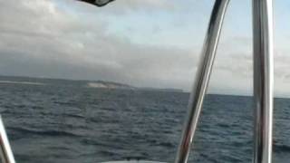 Boston Whaler Guardian 22 with twin Mercury 150 XR6s running at speed [upl. by Sadie]