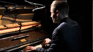 Pianist Lee Mathews performing Aint Misbehavin Available from alivenetworkcom [upl. by Keiryt632]