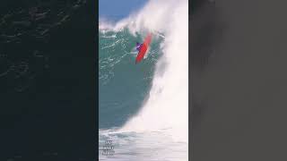 Epic surfing WIPEOUT Crazy strong waves during Eddie contest Waimea Hawaii bigwavesurfing wipeout [upl. by Einiffit]