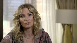 Jennifer Nettles Adds Her Personal Detail to Jewelry Line [upl. by Melak]