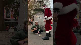 Weihnachtsmann Mega unfreundlich 😡 newmusic weihnachten stpauli wannschneitsmalwieder [upl. by Uthrop]