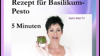 Basilikum Pesto Original Rezept  ganz einfach selber machen  5 Minuten [upl. by Maillliw]