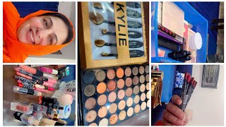 Gull e Yasmeen vlogs  makeup lipstick  crayons eyeshadow  makeup brush blush  💄🪥🖌 [upl. by Philan6]