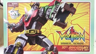 VOLTRON 30th Anniversary Collectors Set Review [upl. by Seamus728]