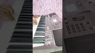 Theninimaiyilum yesuvin namam song keyboard playing jeromeedward piano trending [upl. by Ammej543]