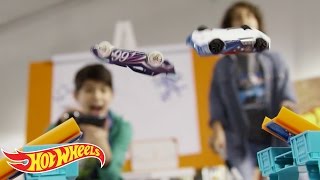 Çarpışma testi  Hot Wheels [upl. by Ytsirk523]