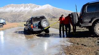 TOYOTA LAND CRUISER VX 80 ON ICE RESCUE [upl. by Darom]