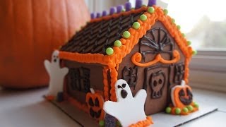 Easy Halloween Gingerbread House Kit  Whatcha Eating 111 [upl. by Ziul]