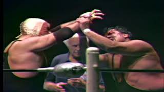 The Spoiler vs quotChiefquot Wahoo McDaniel US American Title Match [upl. by Tterab]