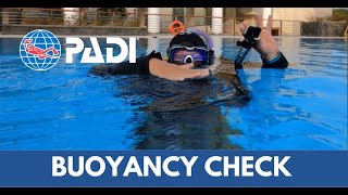 HOW TO perform a BUOYANCY CHECK at the surface  PADI SCUBA SKILLS [upl. by Fisk]