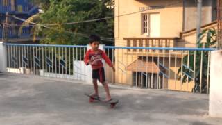 4 years kid with wave board [upl. by Aranat]