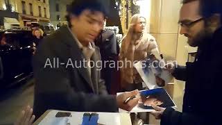 M Night Shyamalan signing autographs in Paris [upl. by Neetsuj]