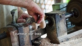 Tourneur sur bois à Castelnaud Dordogne [upl. by Porty]