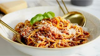 Traditional Spaghetti Bolognese Classic Italian Sauce [upl. by Nyvets871]