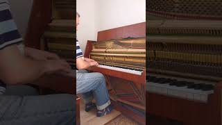 Pianino Calisia M105 Menuet 1985 przed i po strojeniu [upl. by Estrin]