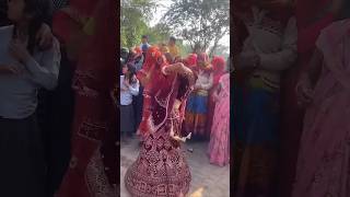 Jhatka dance lehenga mein wedding vir dance funny shadi trendingshorts viralvideo viralsong [upl. by Ahsiliw]