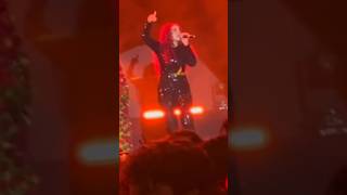 Jasmine Sandlas live performance in delhi  abusing with audience  gaal liveshows punjabisinger [upl. by Acinyt665]